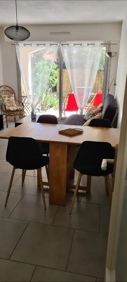 Cosy Rez Jardin 1 Chambre Plage Parking Wifi Saint-Mandrier-sur-Mer Apartment